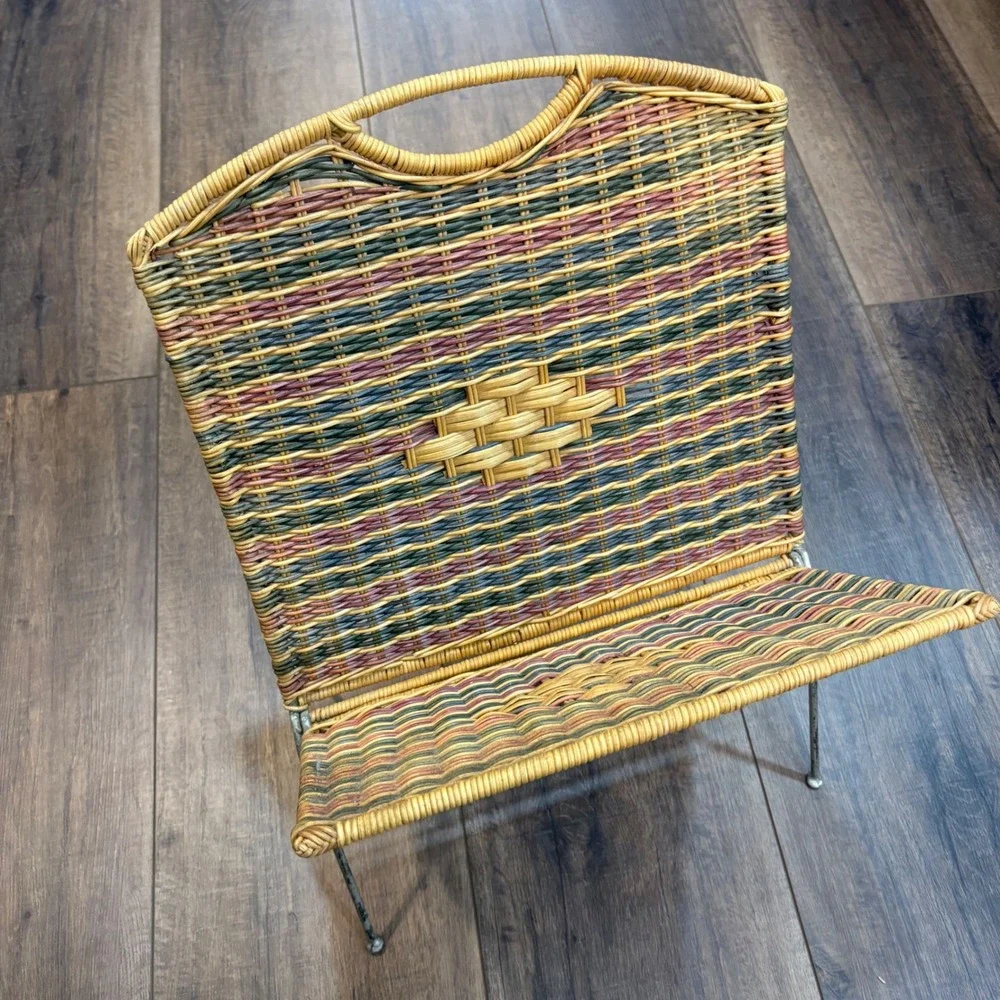 Vintage Wicker Magazine Rack Folding Metal Floor Stand Woven Boho Earth Tones